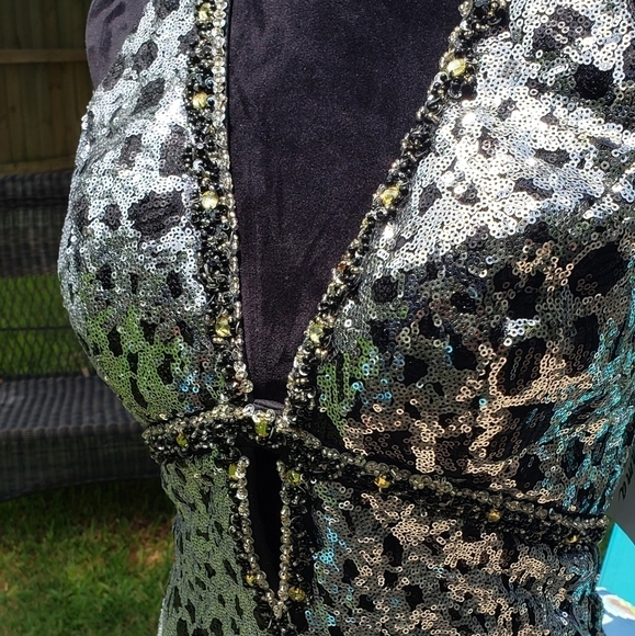 Karishma Sequin Gown - Picture 5 of 7